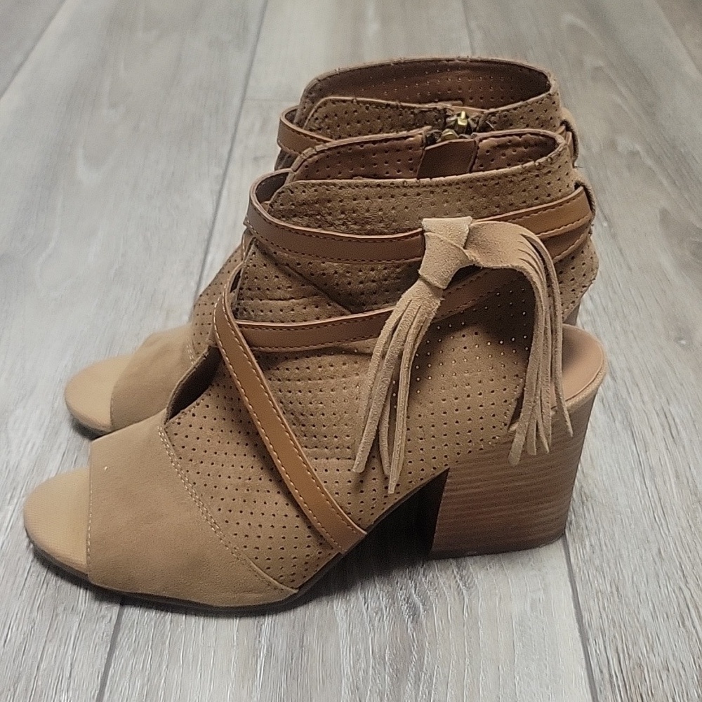 Franco Sarto Fina Tan Suede Booties Size 6 1/2 - Picture 7 of 9